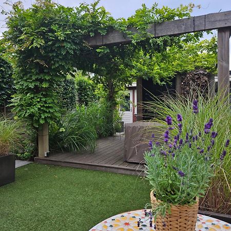 B&B Schiphol Amsterdam Rijsenhout ภายนอก รูปภาพ